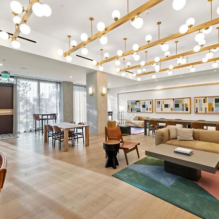 Villa High Rise In The Heart Of Atx Austin Exterior foto