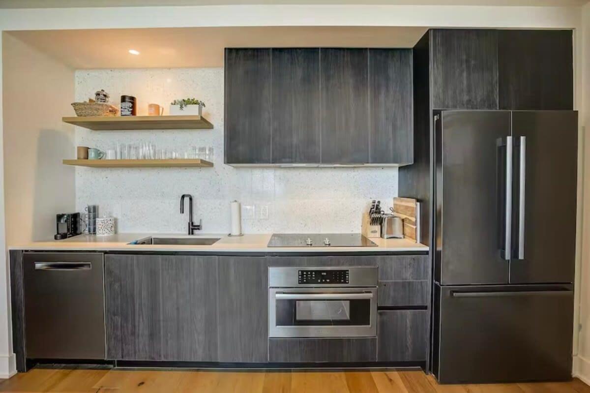 Villa High Rise In The Heart Of Atx Austin Exterior foto