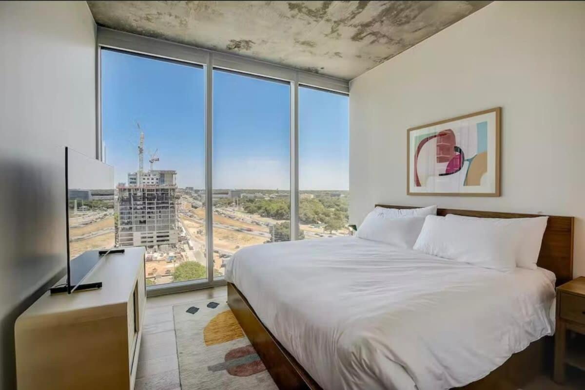 Villa High Rise In The Heart Of Atx Austin Exterior foto