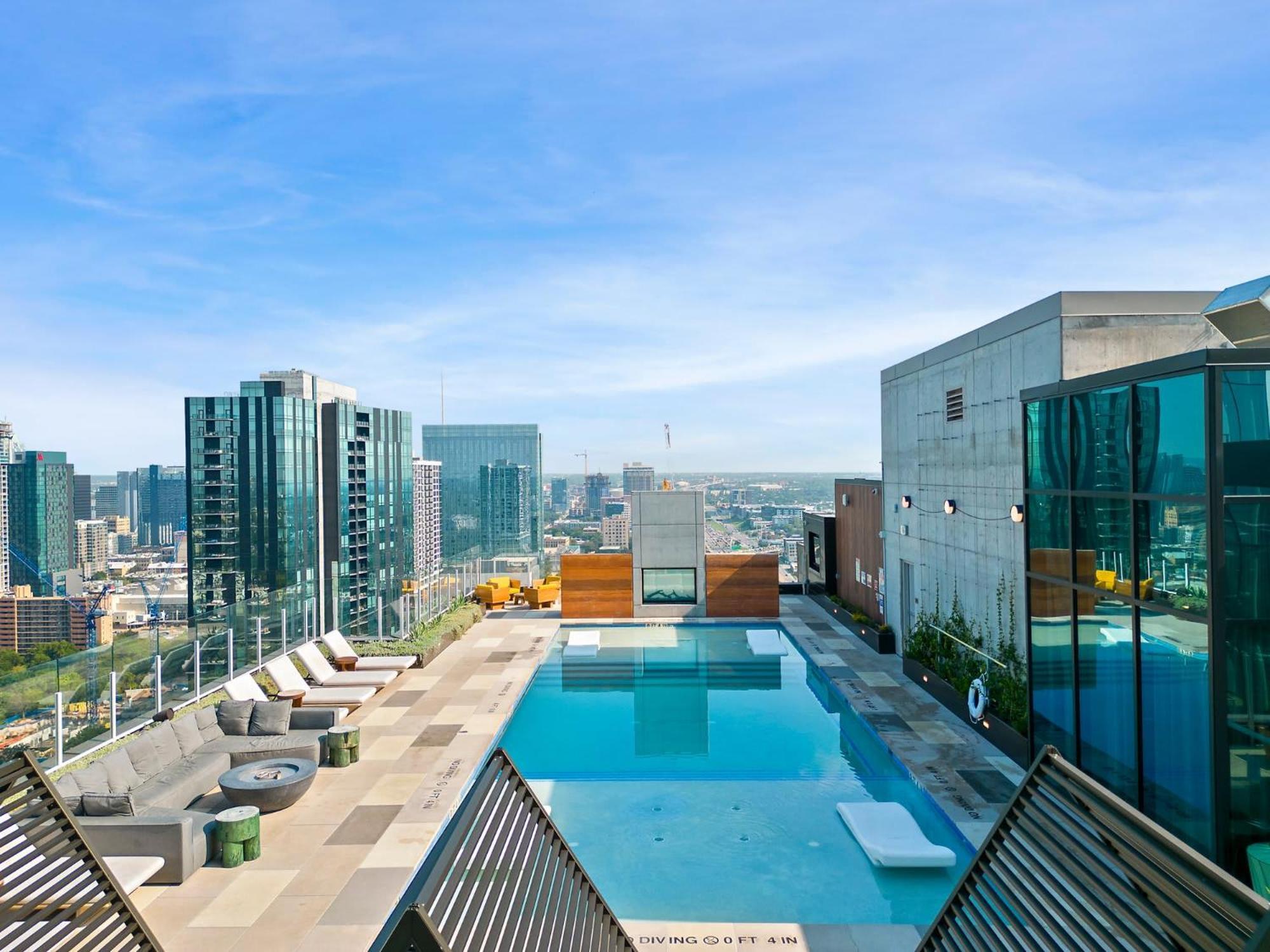 Villa High Rise In The Heart Of Atx Austin Exterior foto
