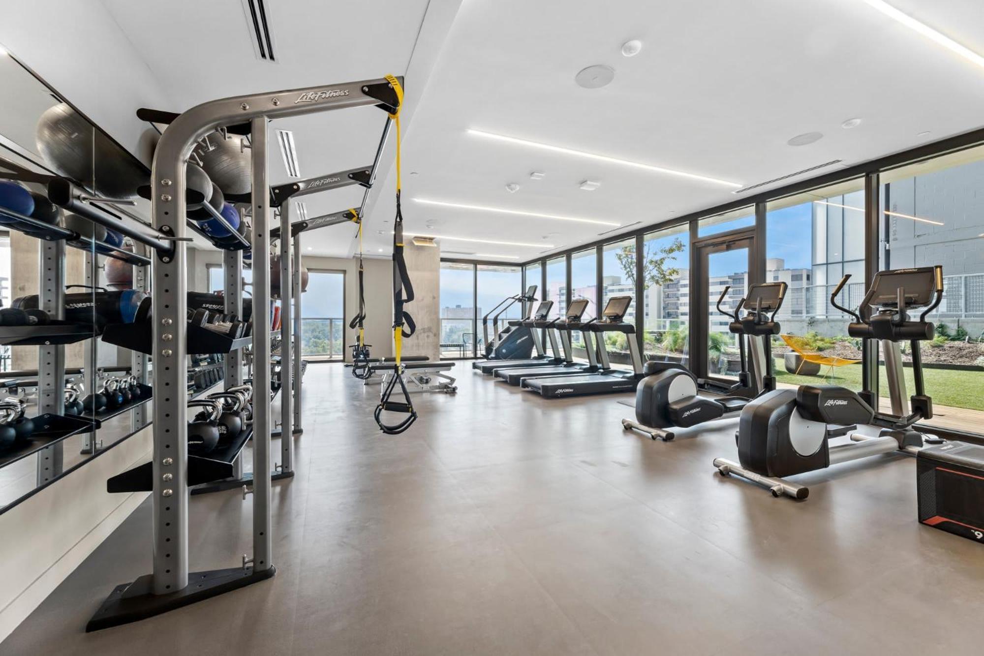 Villa High Rise In The Heart Of Atx Austin Exterior foto